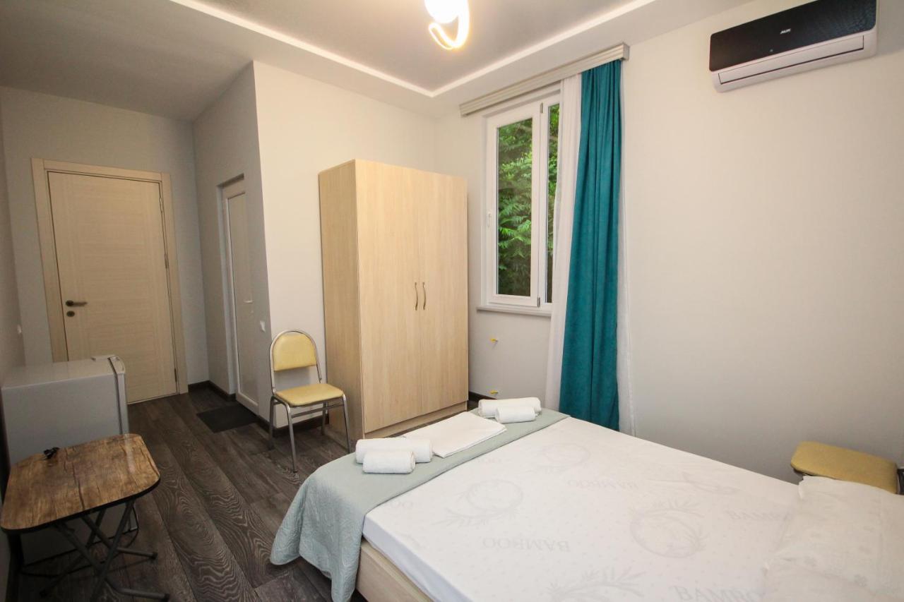 Guest House 99 Батуми Екстериор снимка