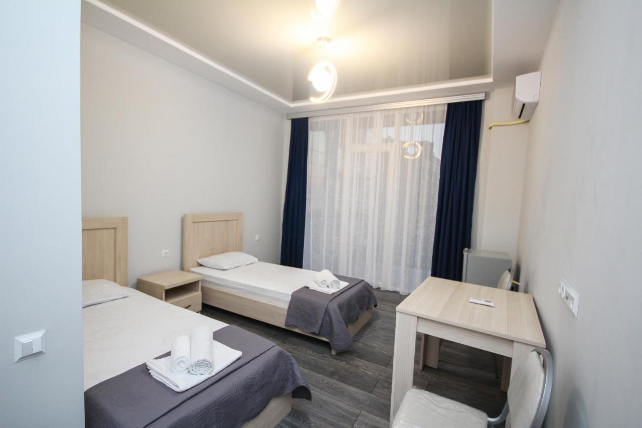 Guest House 99 Батуми Екстериор снимка