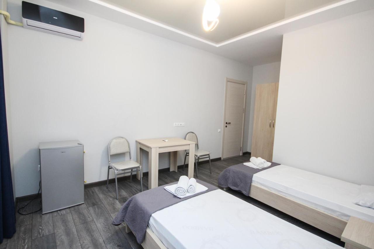 Guest House 99 Батуми Екстериор снимка