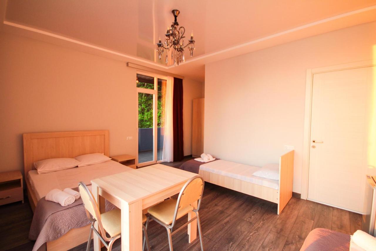 Guest House 99 Батуми Екстериор снимка